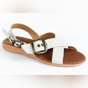 Famolare "Summer Daze" Lightly Used- Pearl, Size 9